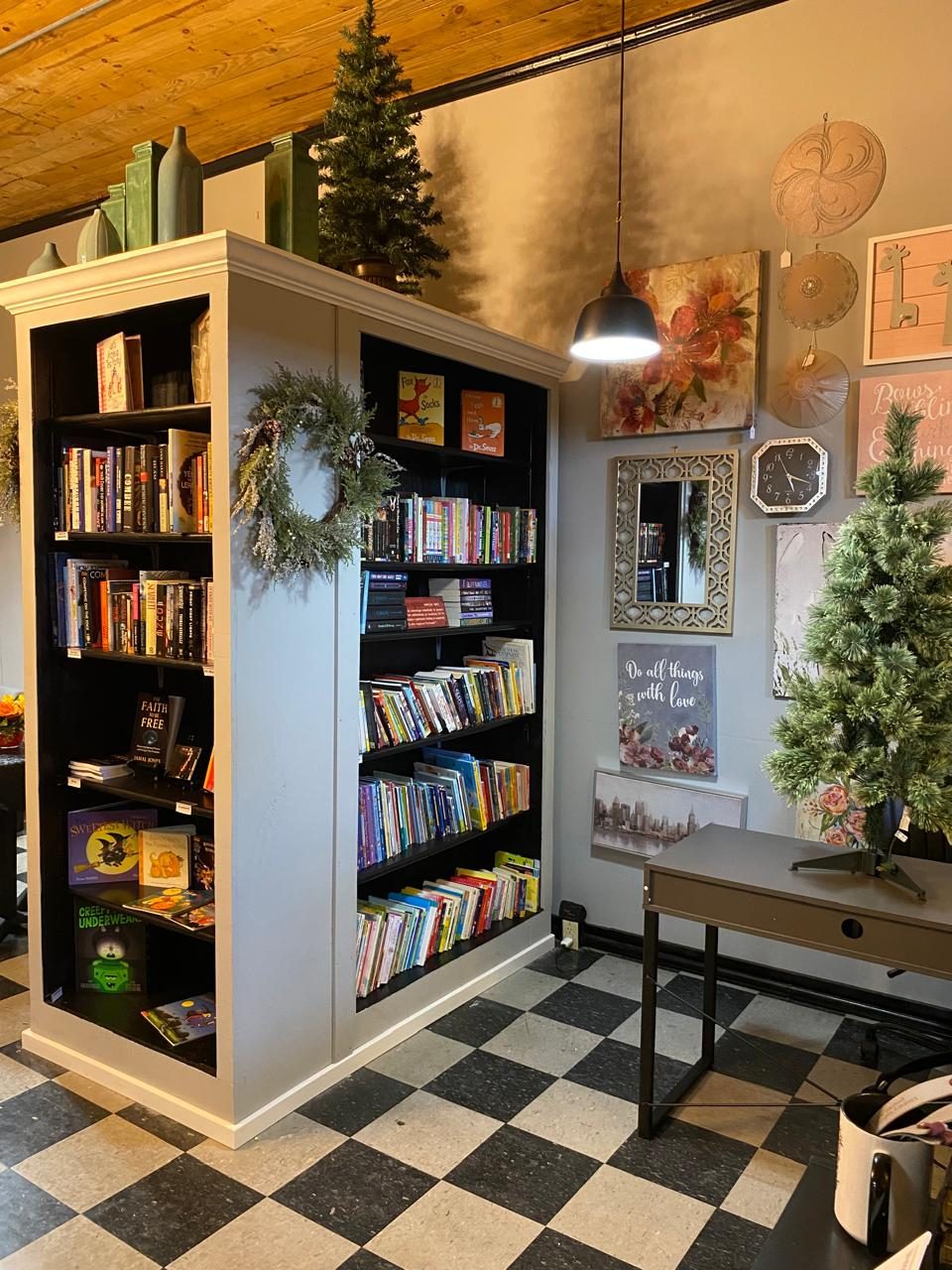 BookLush gallery photo 39